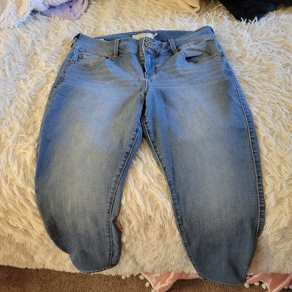 Torrid jeans - Picture 3 of 3